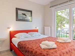 3 bedrooms, Internet