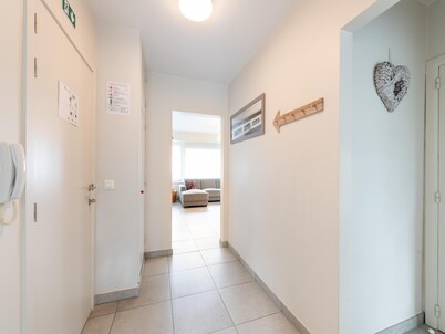Spacious apartment close to the sea