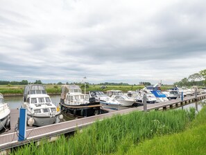 Marina - Duplex flat with shared pool on estate (Nieuwpoort)