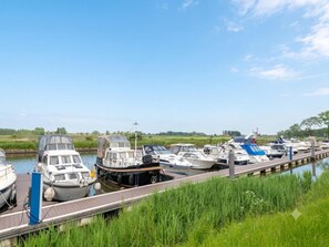 Marina - Duplex flat with shared pool on estate (Nieuwpoort)