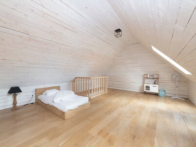 Stylish town house in heart of the city centre