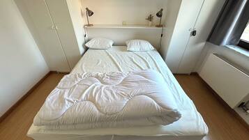 2 bedrooms, internet