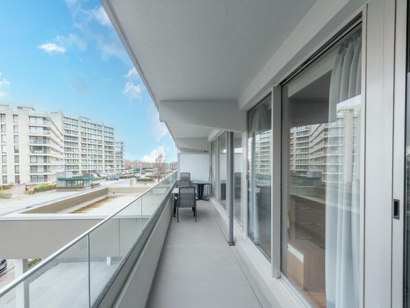 Property grounds - Modern-style apartment close to the beach (Nieuwpoort-Bad)