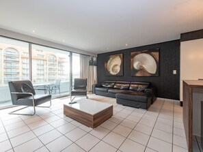 TV - Modern-style apartment close to the beach (Nieuwpoort-Bad)