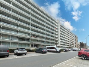 Exterior - Modern-style apartment close to the beach (Nieuwpoort-Bad)