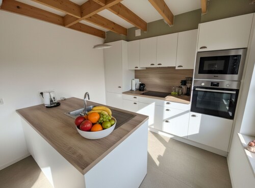 Cozy holiday home in park near the sea