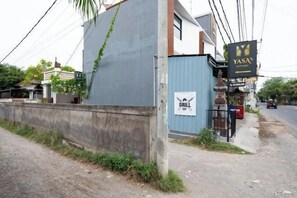 View from property - RedDoorz Plus @ Yasa’s Living Denpasar (Bali)