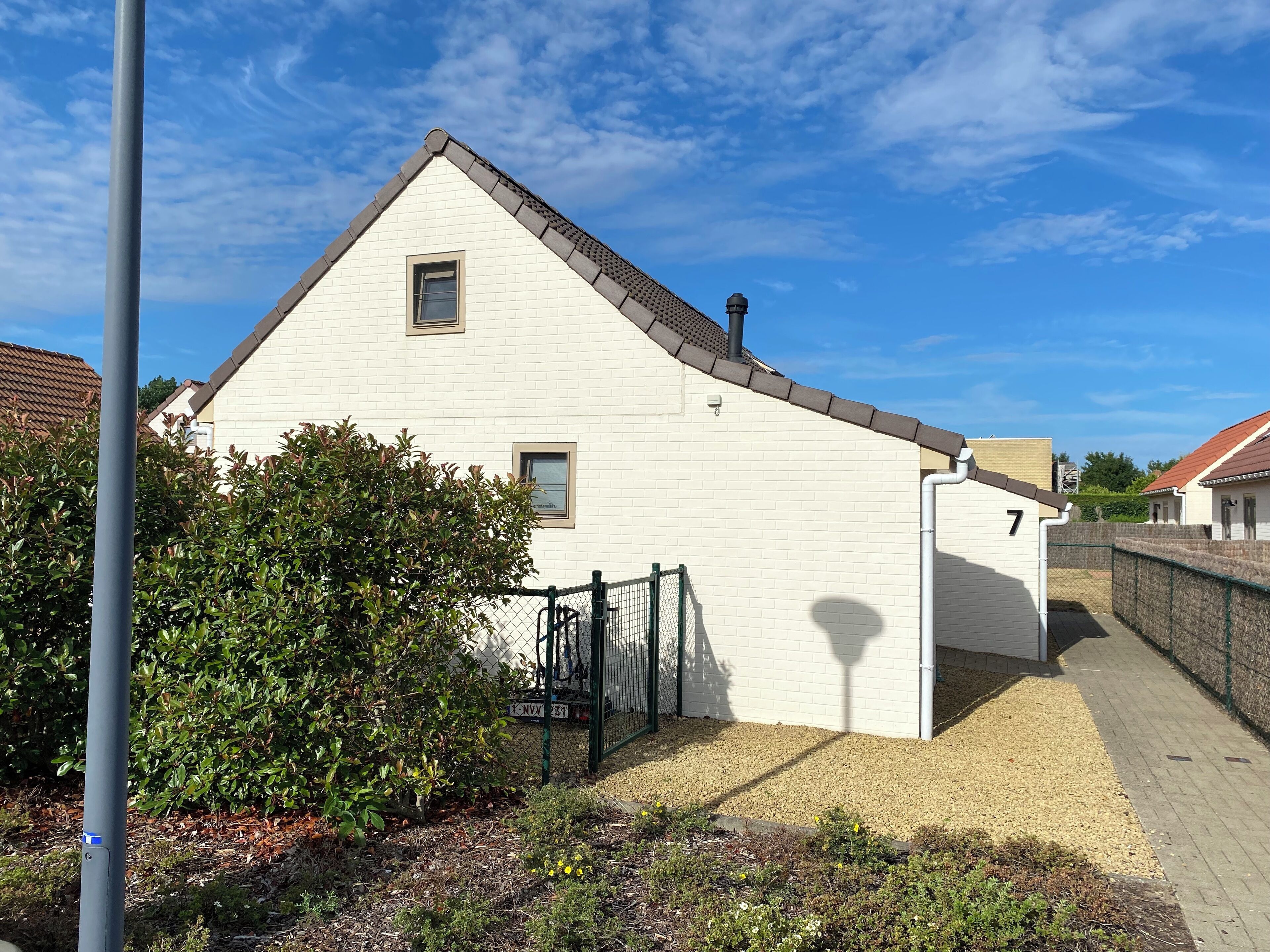 Außenseite Ferienhaus [Sommer]