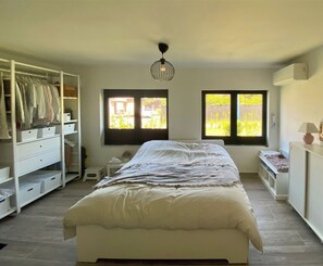 5 chambres, accès Internet
