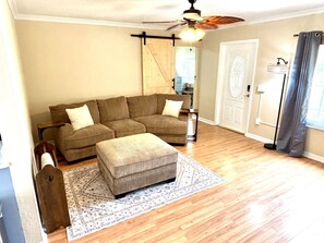 Smart TV, table tennis, books