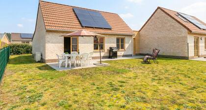 Holiday home by the sea, pets welcome