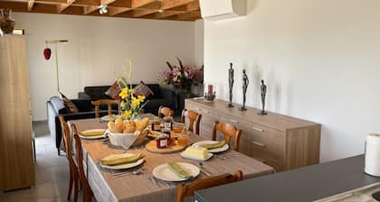 Holiday home by the sea, pets welcome