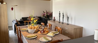 Holiday home by the sea, pets welcome