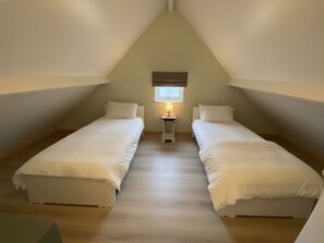 3 bedrooms, Internet