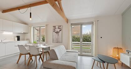 Lovingly furnished holiday home near the sea