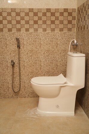 Superior Double Room, City View | Bathroom