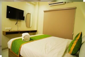 Superior Double Room, City View