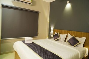 Desk, laptop workspace, soundproofing, iron/ironing board - ELEGANT RESIDENCY (Coimbatore)