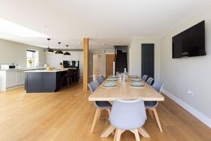 تناول الطعام