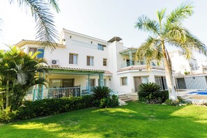 Children's play area - outdoor - Luxury Villa in Green Heights compound (6th of October City)