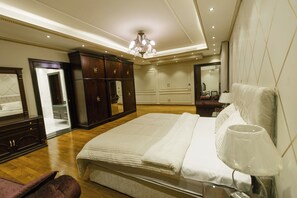 Classic-Villa, Klimaanlage, Poolblick