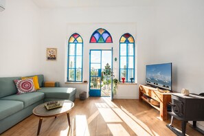 Studio, Mountain View | Interior