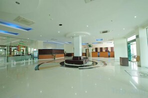 Unclassified image, 3 of 15, button - Hotel Derawan Indah (Bugis)