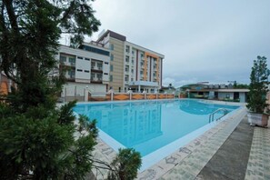Unclassified image, 2 of 15, button - Hotel Derawan Indah (Bugis)