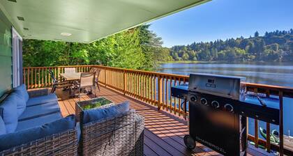 Private Dock & Fire Pit: Lakefront Gem in Olympia