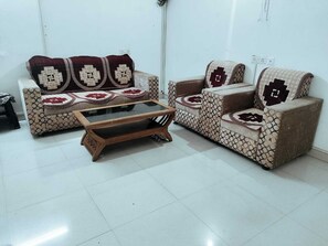 Apartamento, 2 habitaciones, fumadores, balcón | Sala de estar