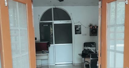 Spacious Peaceful Apartment for Two Families in Lucknow