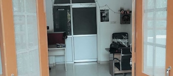 Spacious Peaceful Apartment for Two Families in Lucknow