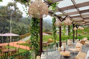 Coffee shop - Joglo Ageng Guci Tegal (Bumijawa)