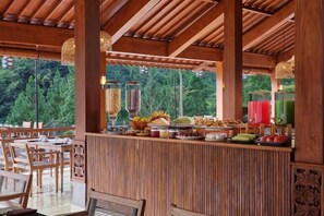 Restaurant - Joglo Ageng Guci Tegal (Bumijawa)