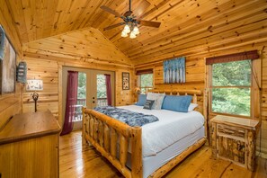 3 Schlafzimmer, Reisekinderbett, kostenloses WLAN, Bettwäsche