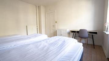 Desk, laptop workspace, free WiFi