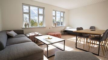 Apartamento clásico, vistas al patio | Zona de estar