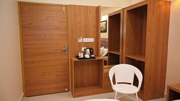 Deluxe Room | Wardrobe