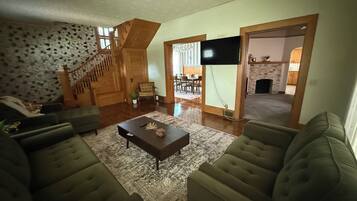 Televisor i llar de foc