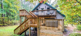 Hot Tub Haven 10 Mi to Hocking Hills State Park!