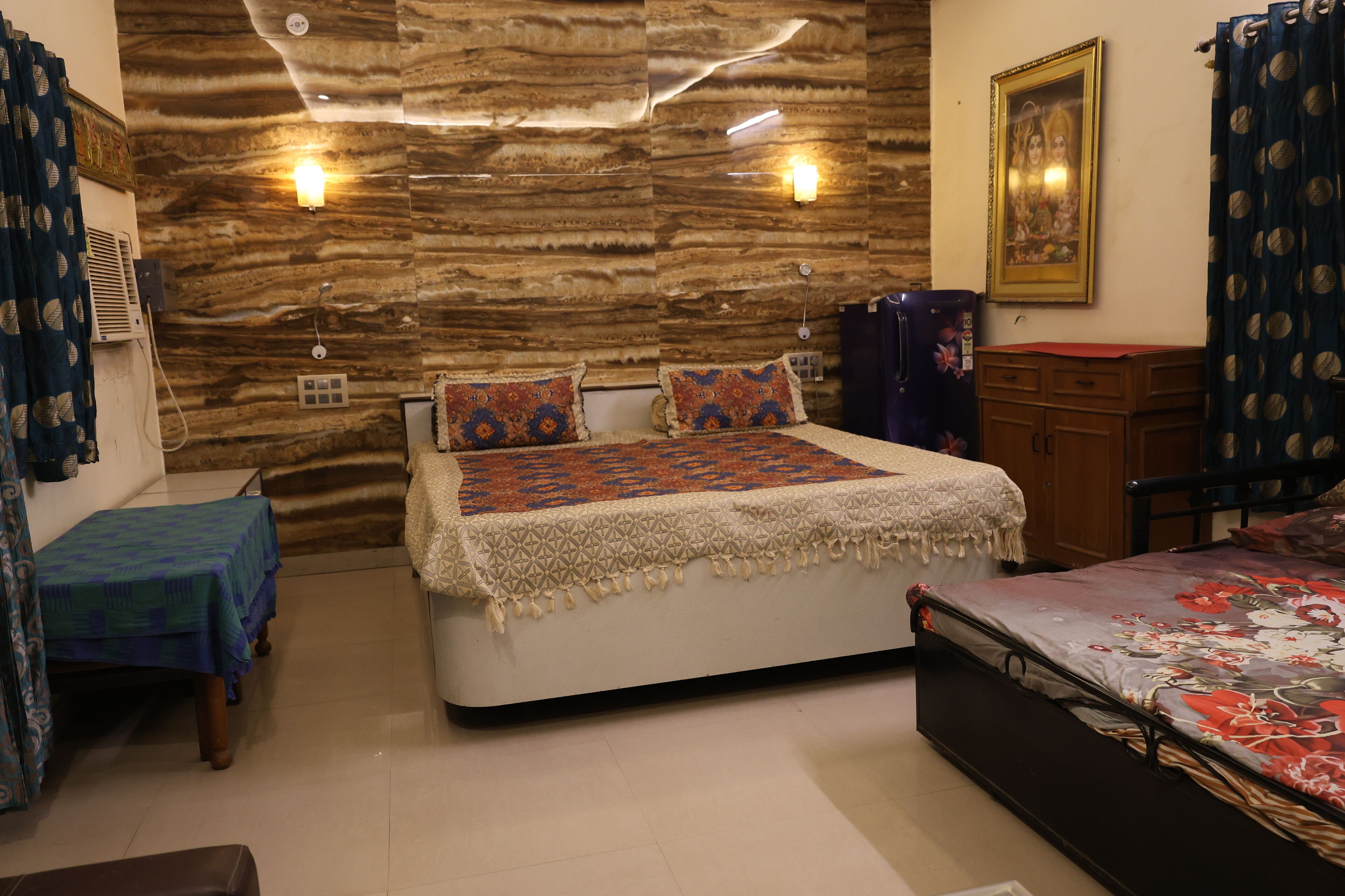 4 bedrooms, free WiFi, bed sheets, wheelchair access