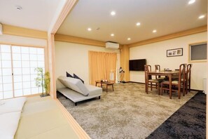 Unclassified image, 3 of 16, button - Asobo osaka nipponbashi Apartment (Osaka)