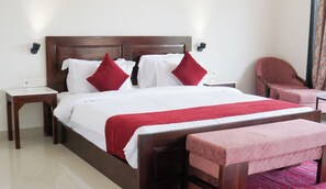 ห้องลักซ์ชัวรี่ทริปเปิล, ระเบียง | ตู้นิรภัยในห้องพัก, เตารีด/โต๊ะรีดผ้า, Wi-Fi ฟรี