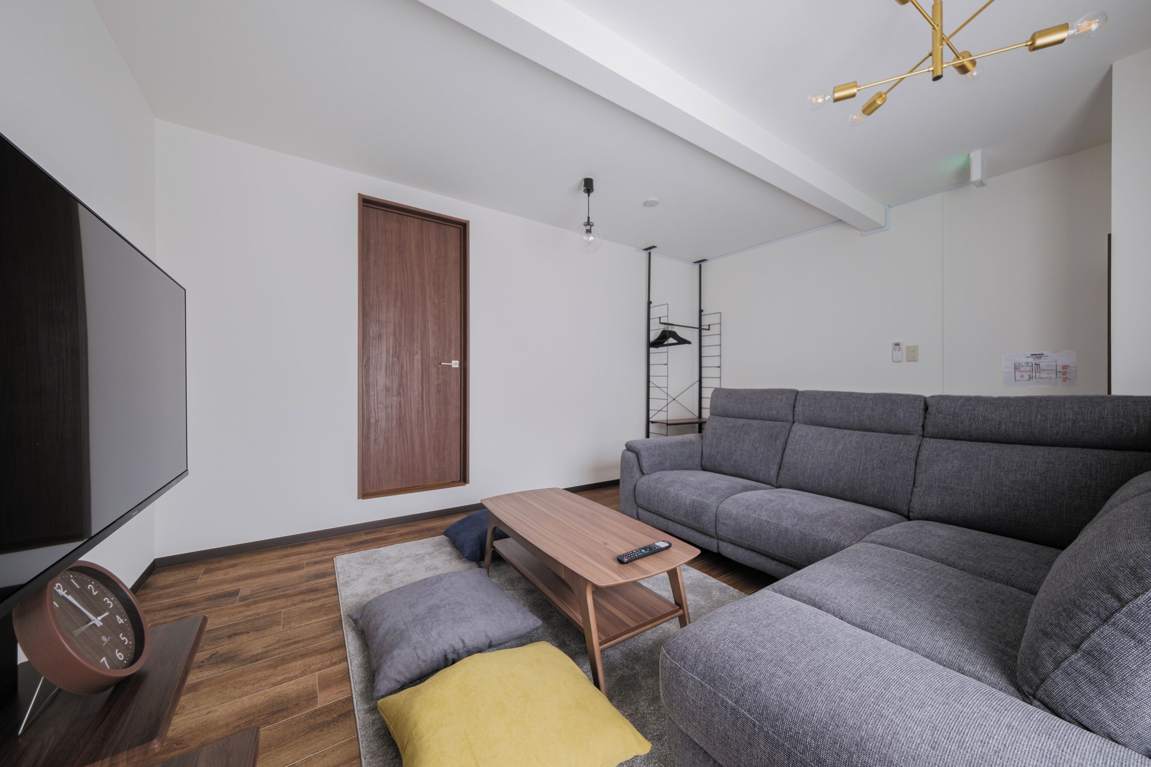 واي فاي مجانًا وملاءات أسرّة