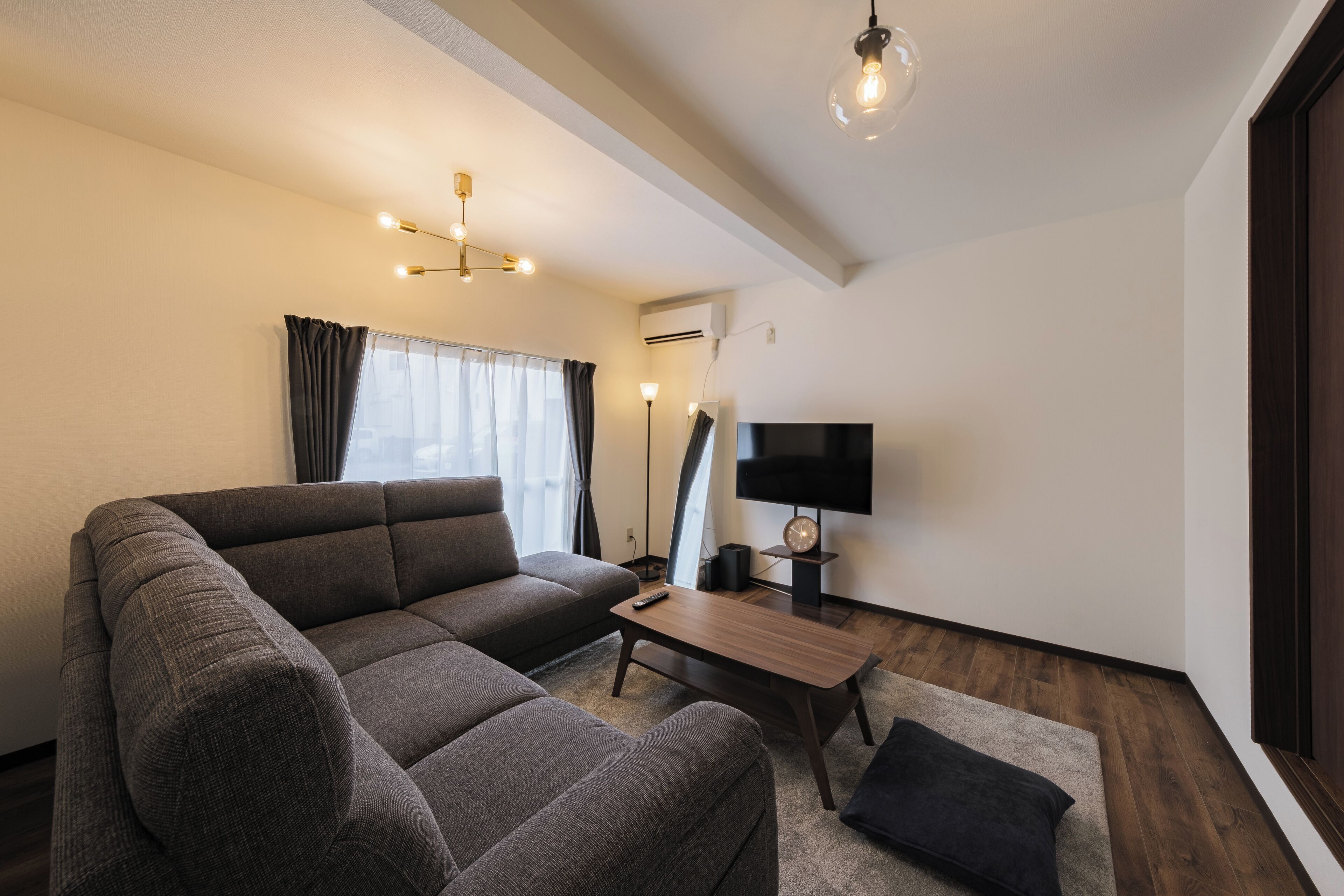 House | Free WiFi, bed sheets