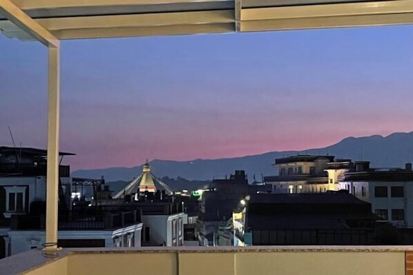 الإطلالة من المنشأة