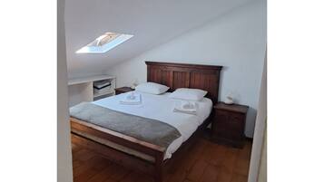 4 Schlafzimmer, Bügeleisen/Bügelbrett, WLAN, Bettwäsche