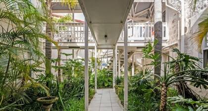 Smugglers Cove—Seaside Comfort near Dining & Shops