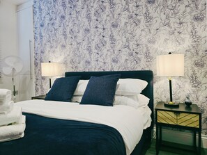 1 chambre, fer et planche Ă repasser, Wi-Fi, literie fournie