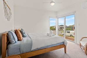 Iron/ironing board, travel cot, free WiFi, bed sheets